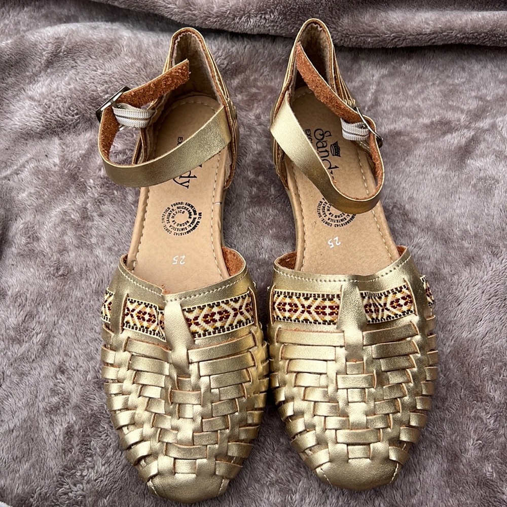Sandy Exclusivas Sandals size 25